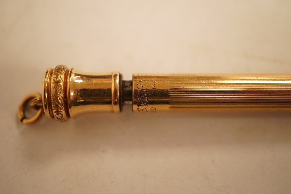 A 9ct gold propelling pencil with engine turned decoration and inset bloodstone terminal and a plain gold filled propelling pencil, largest 11.5cm in length
